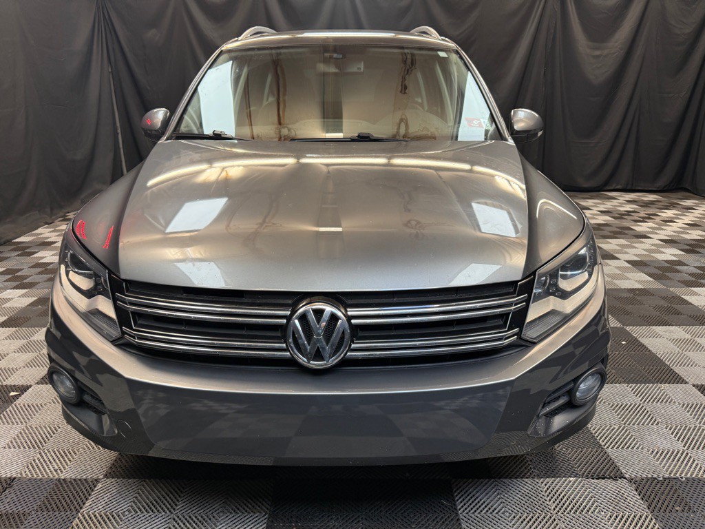 2016 Volkswagen Tiguan Image 2