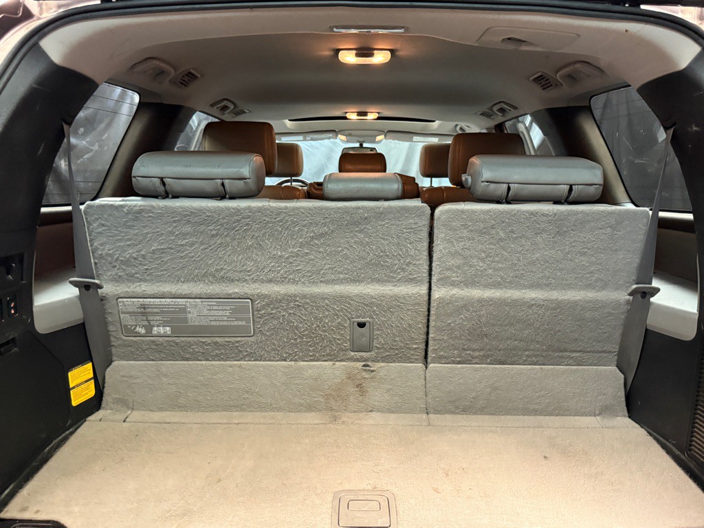 2016 Toyota Sequoia Image 21