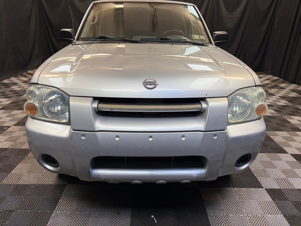 2004 Nissan Frontier Image 2
