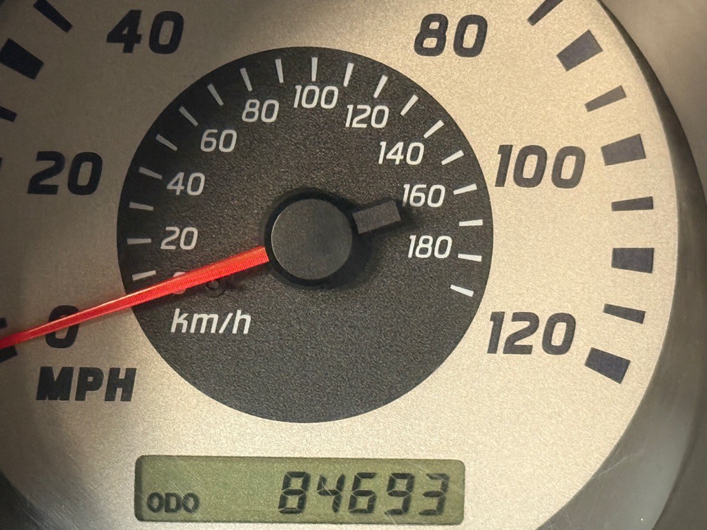 2004 Nissan Frontier Image 12