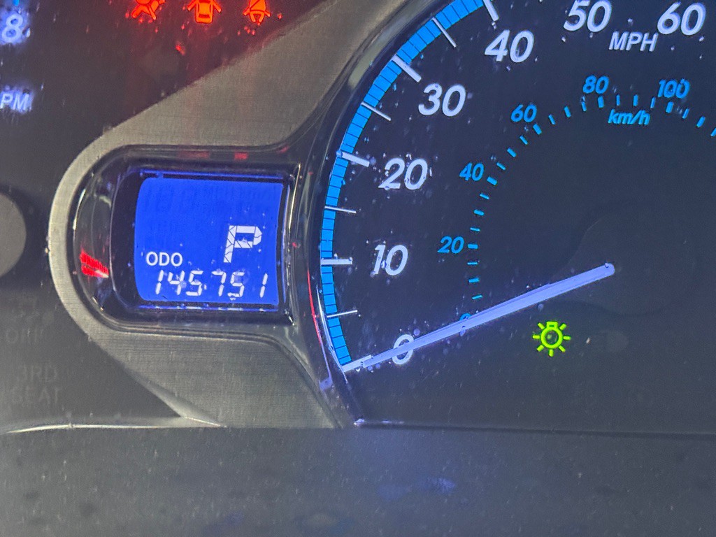 2013 Toyota Sienna Image 8