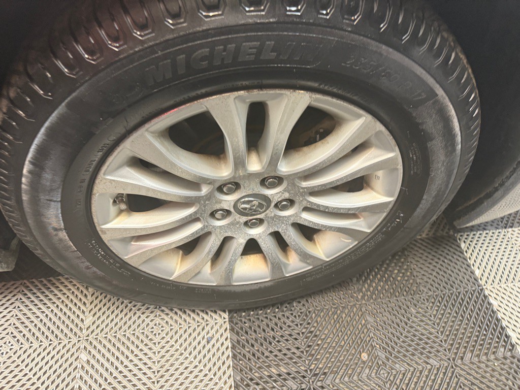 2013 Toyota Sienna Image 23