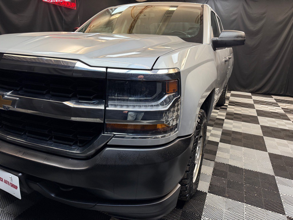 2018 Chevrolet Silverado 1500 Image 3