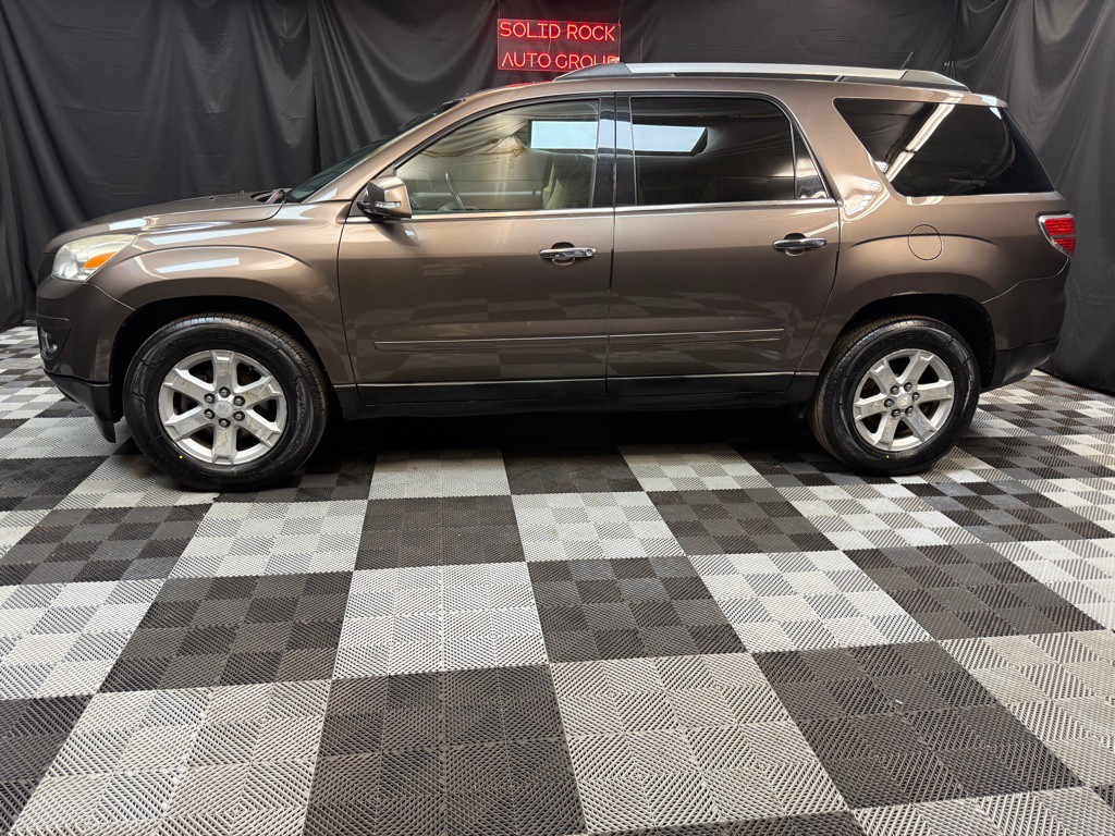 2010 Saturn Outlook Image 5