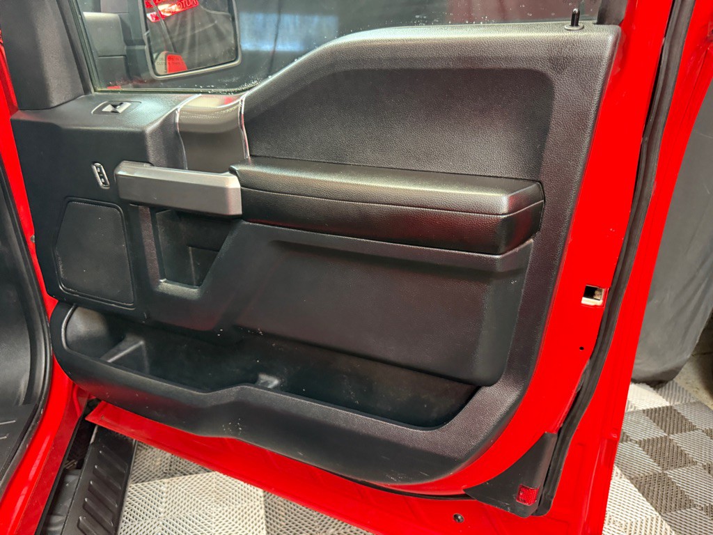 2015 Ford F-150 Image 20