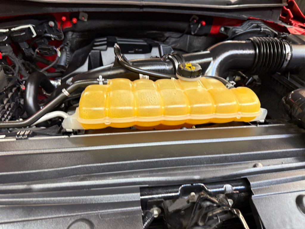 2015 Ford F-150 Image 24