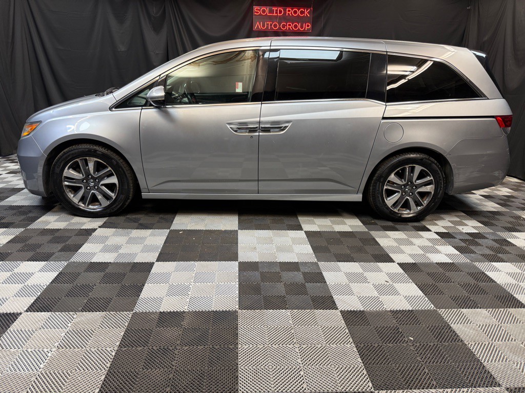 2016 Honda Odyssey Image 5