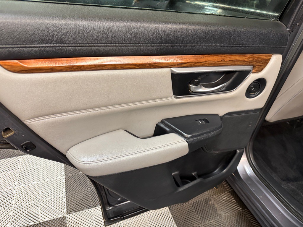 2017 Honda CR-V Image 15