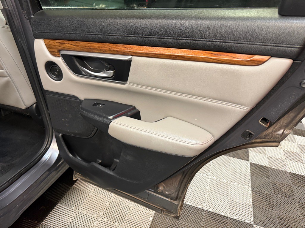 2017 Honda CR-V Image 20