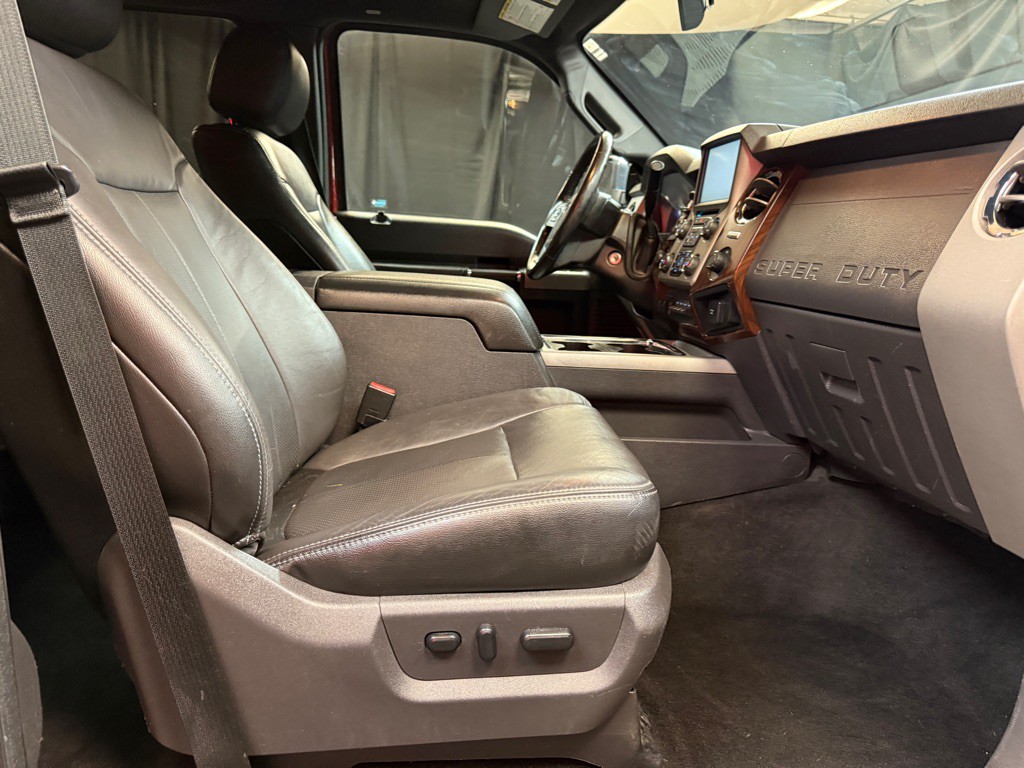 2015 Ford F-250 Image 15