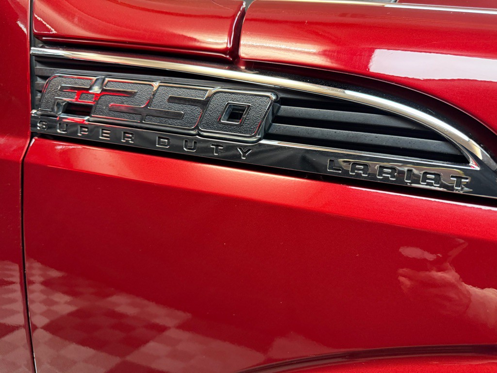 2015 Ford F-250 Image 20