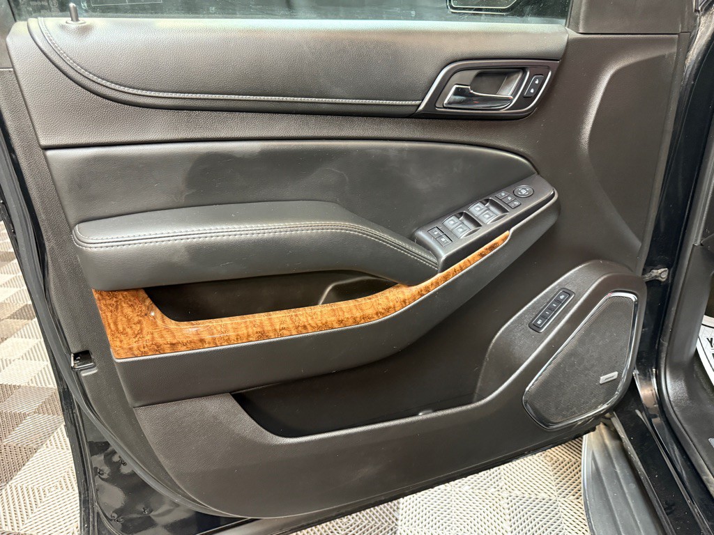 2016 Chevrolet Tahoe Image 16