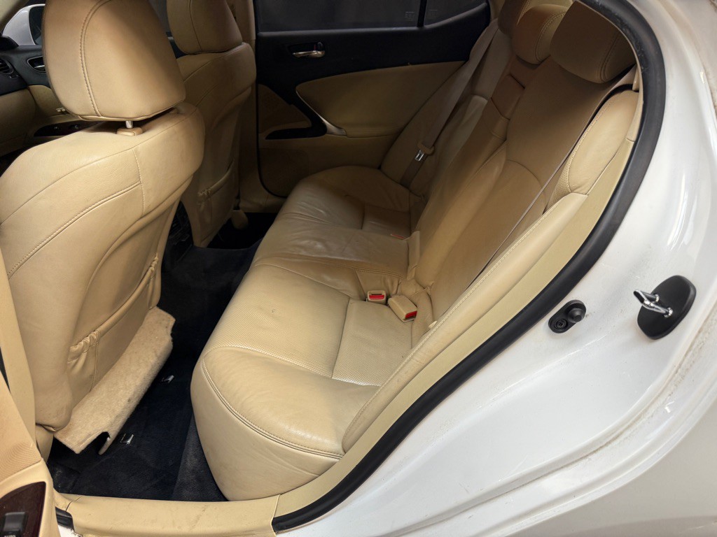 2008 Lexus IS Image 16