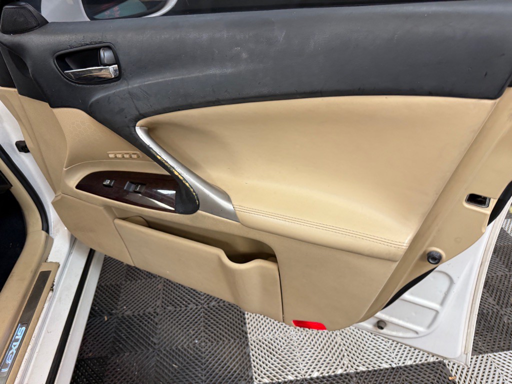 2008 Lexus IS Image 19