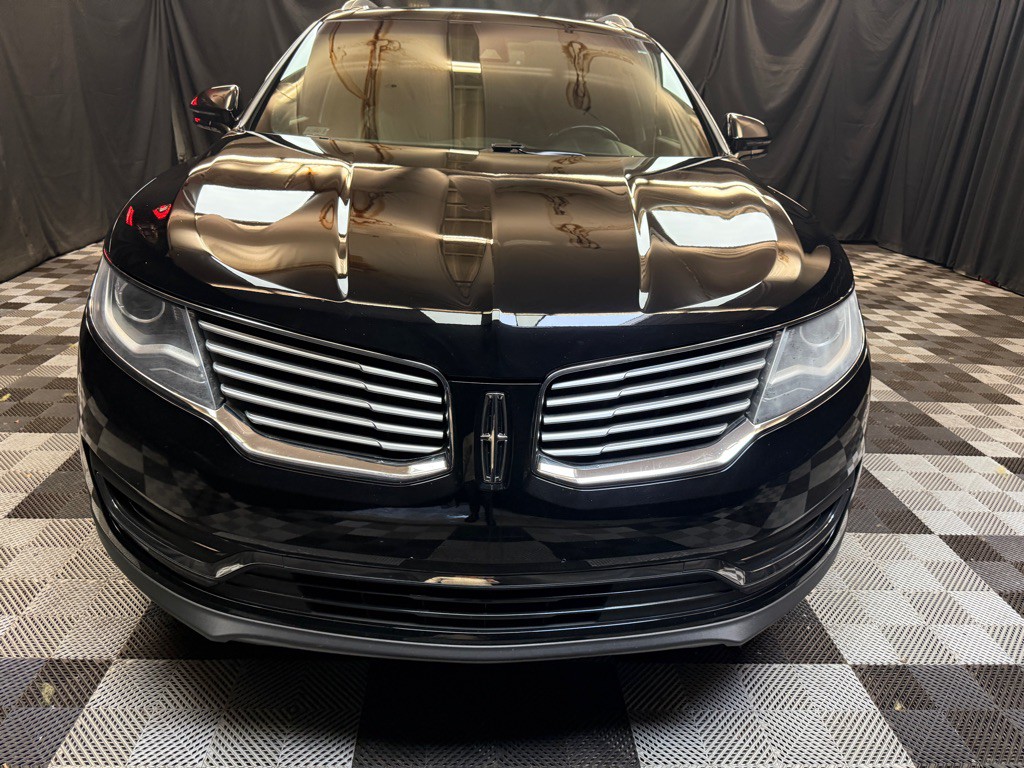 2018 Lincoln MKX Image 2