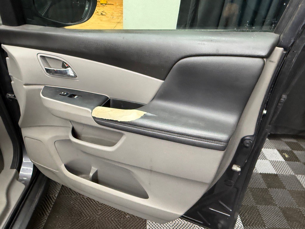 2017 Honda Odyssey Image 15