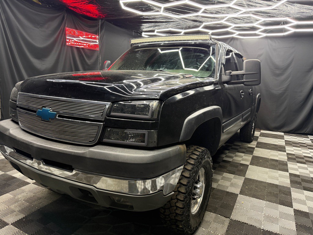 2005 Chevrolet Silverado 1500 Image 3