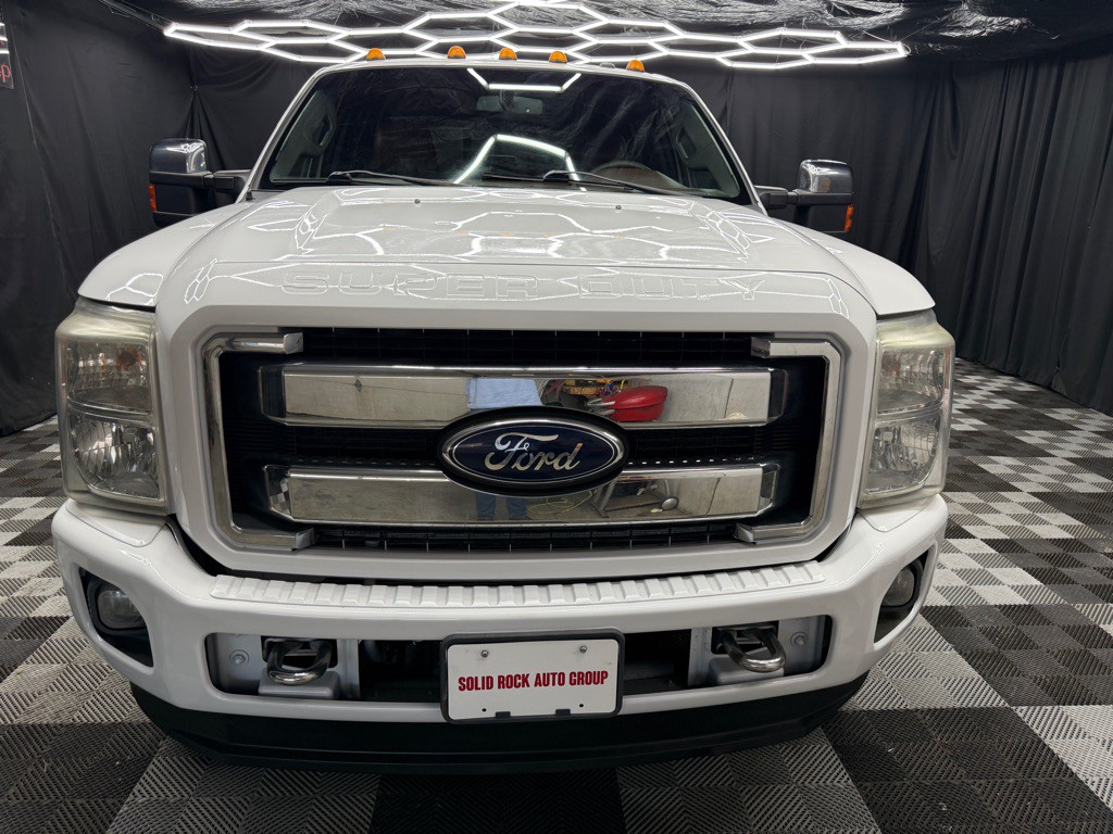 2011 Ford F-250 Image 2