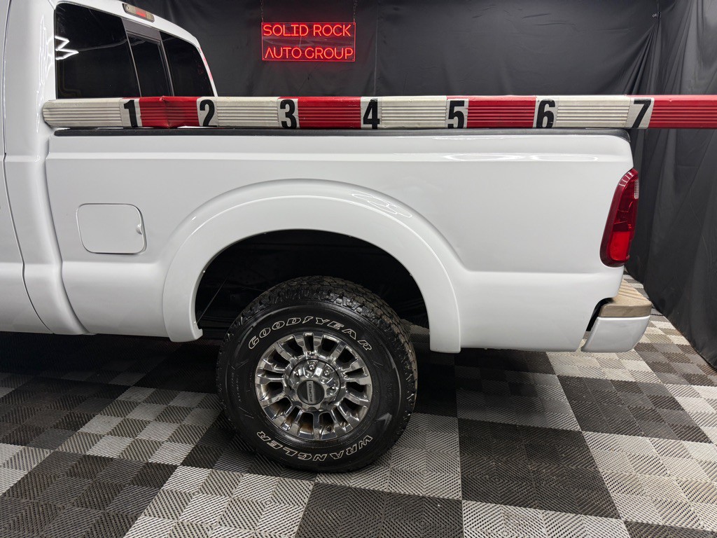2011 Ford F-250 Image 6