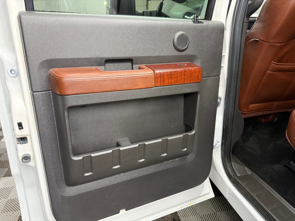 2011 Ford F-250 Image 17