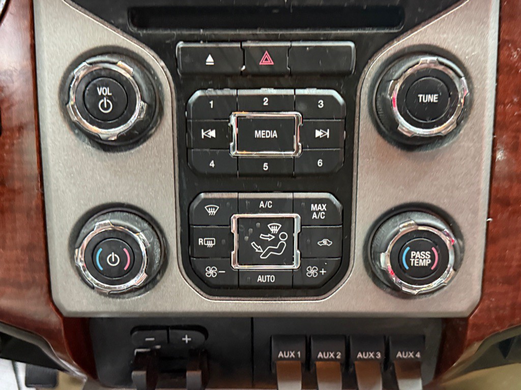 2014 Ford F-350 Image 13