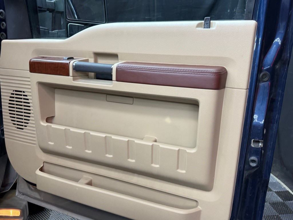 2014 Ford F-350 Image 24