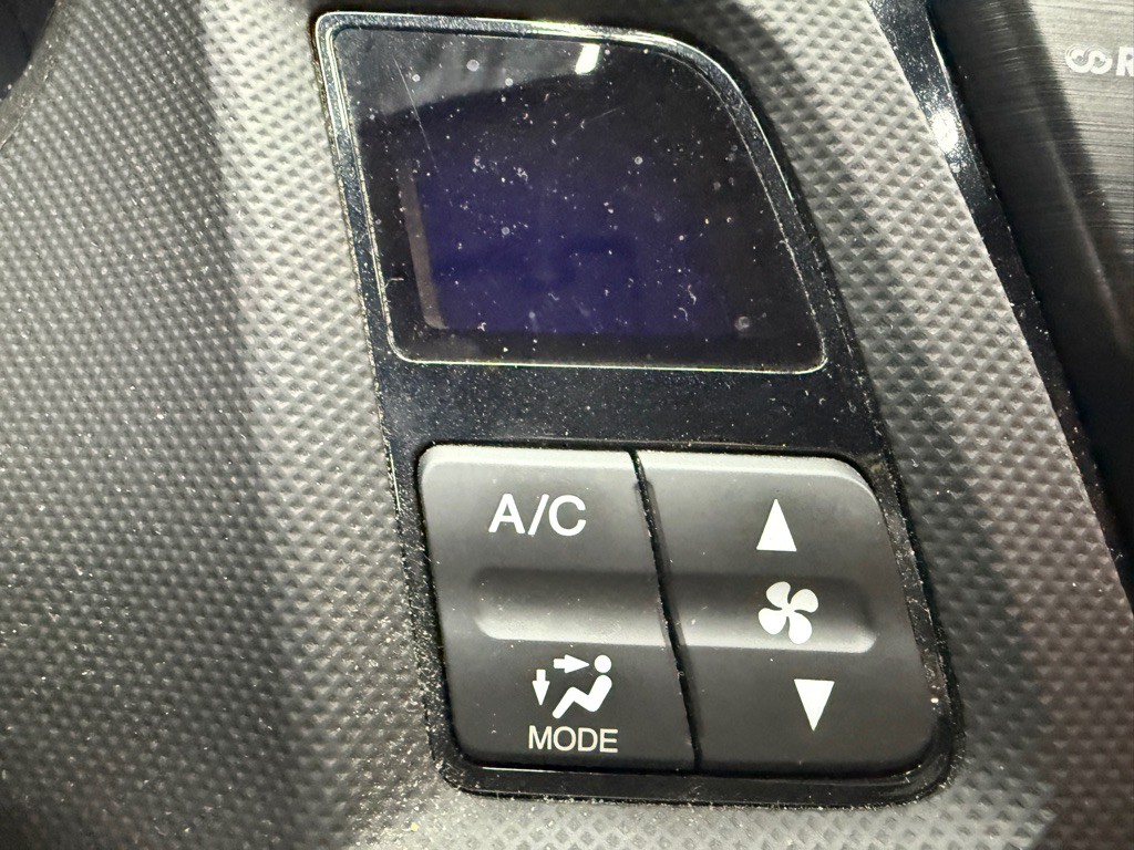 2012 Honda Insight Image 9