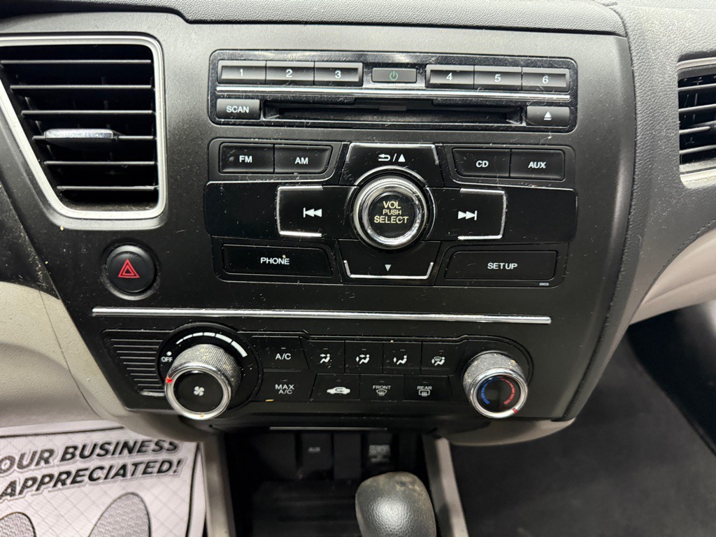 2015 Honda Civic Image 9