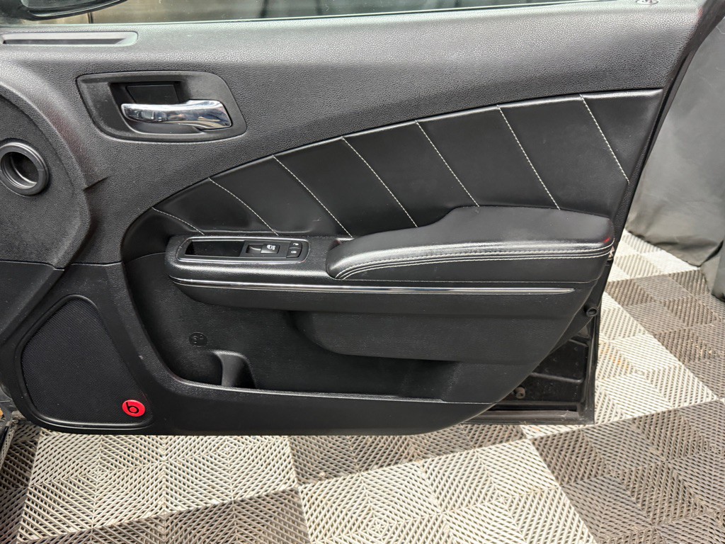 2014 Dodge Charger Image 21