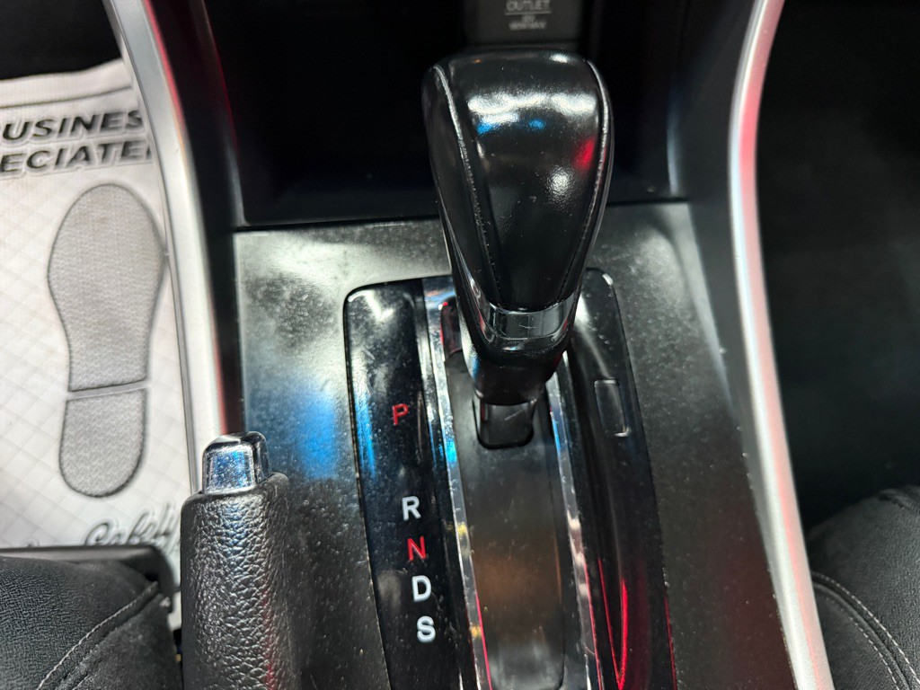 2013 Honda Accord Image 9