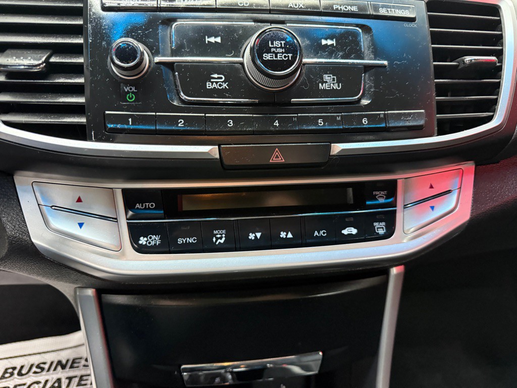 2013 Honda Accord Image 10