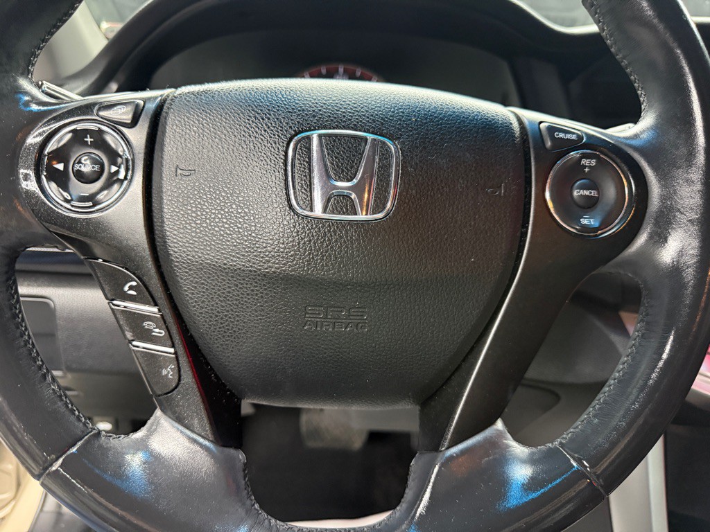 2013 Honda Accord Image 11