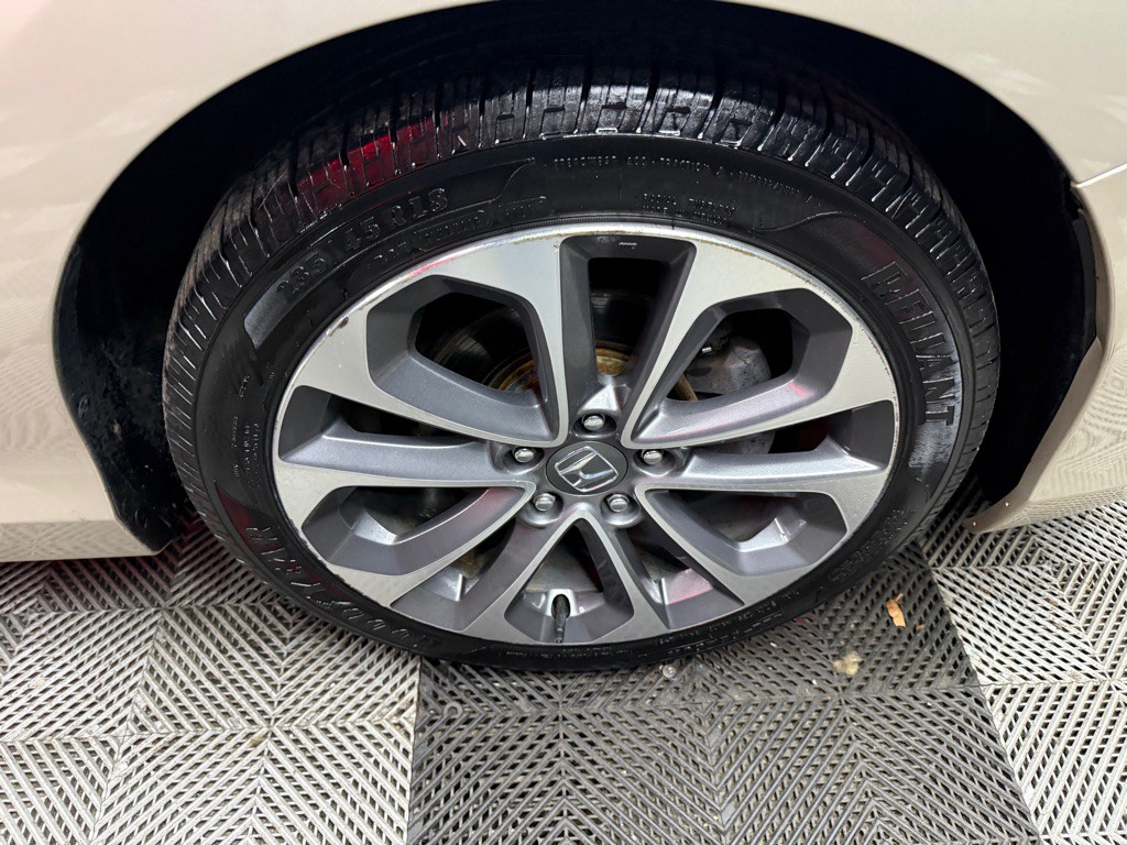 2013 Honda Accord Image 21