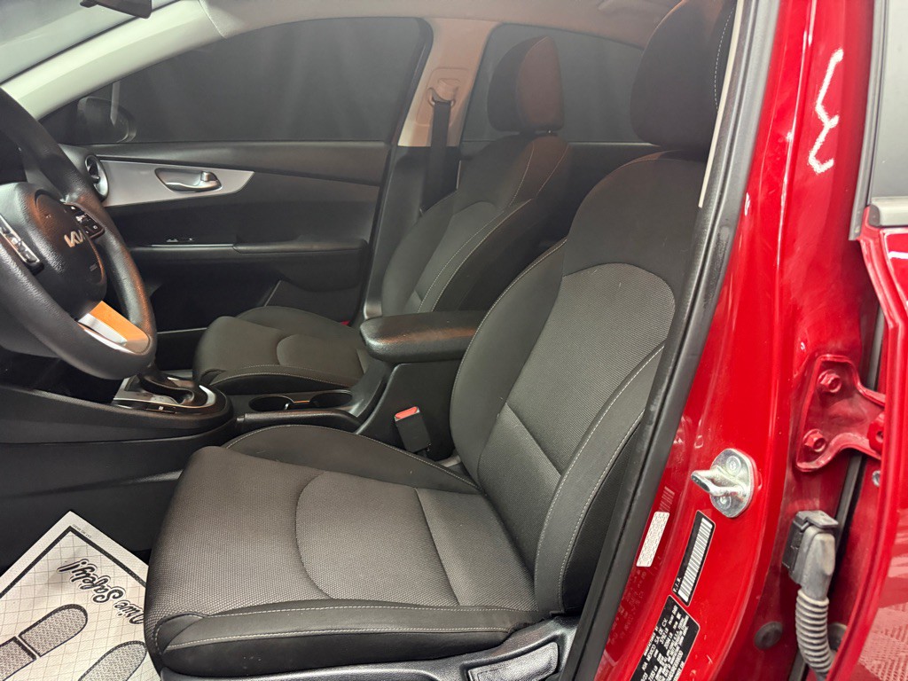 2024 Kia Forte Image 8