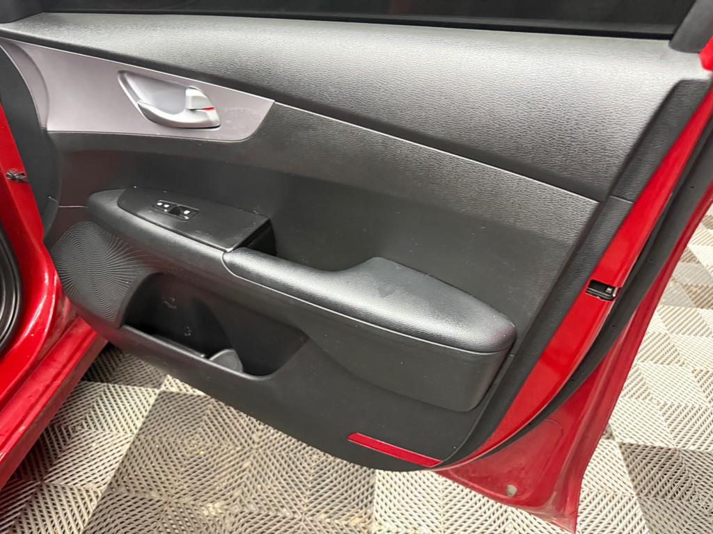 2024 Kia Forte Image 17
