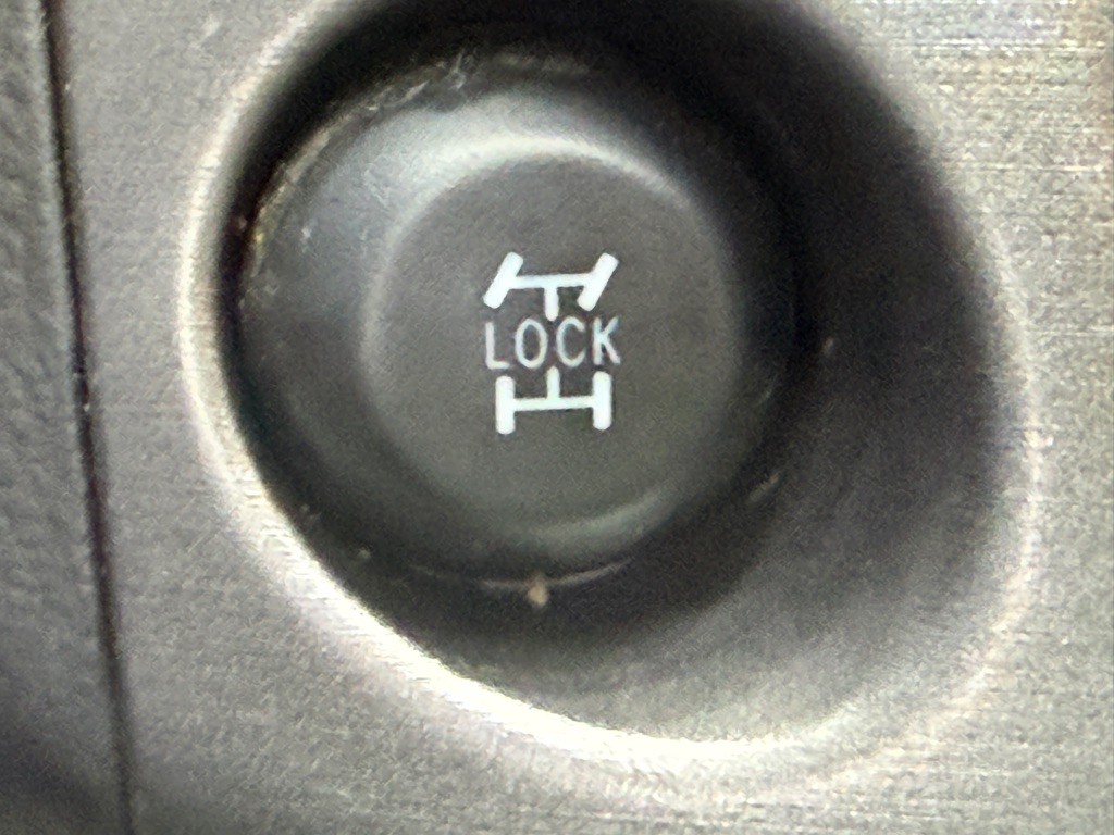 2011 Toyota Rav4 Image 9