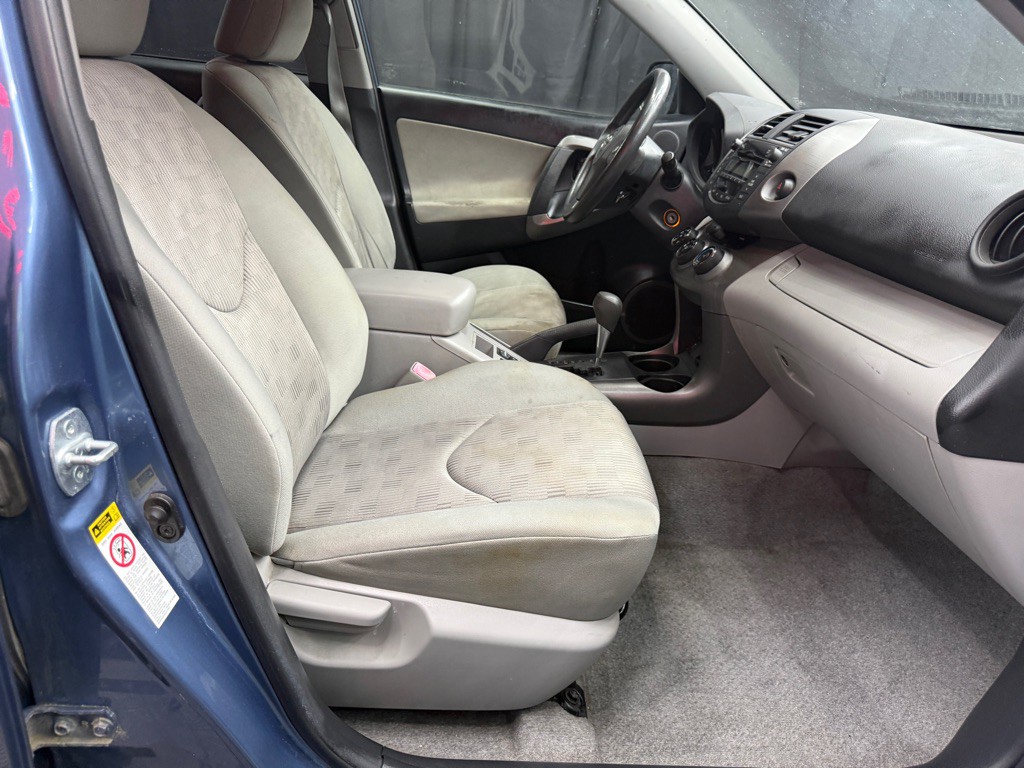 2011 Toyota Rav4 Image 19