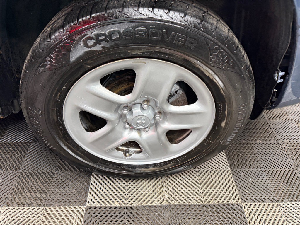 2011 Toyota Rav4 Image 22