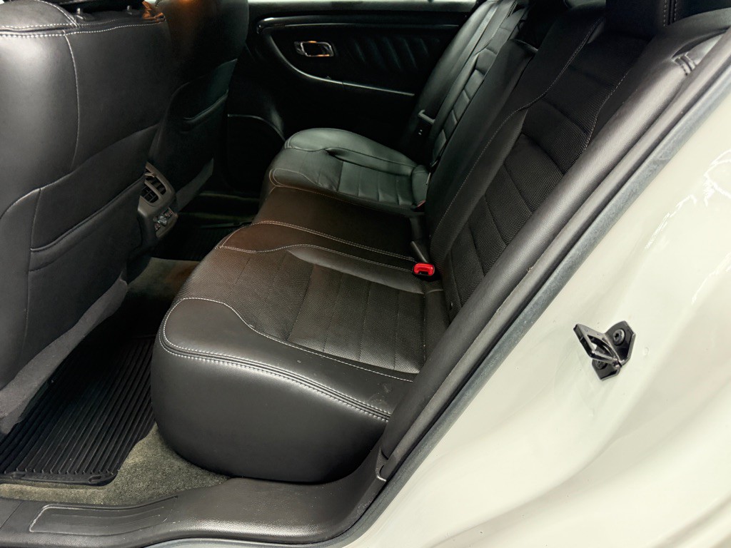 2014 Ford Taurus Image 14