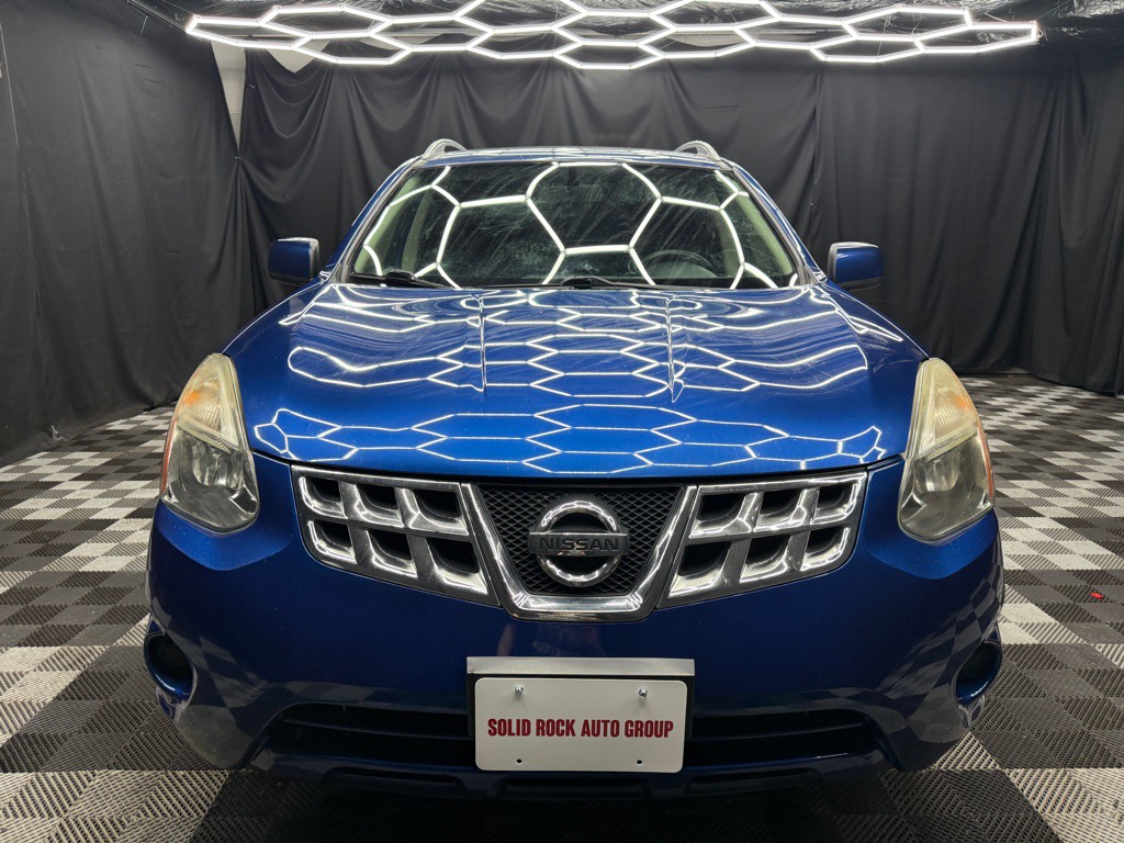 2011 Nissan Rogue Image 2