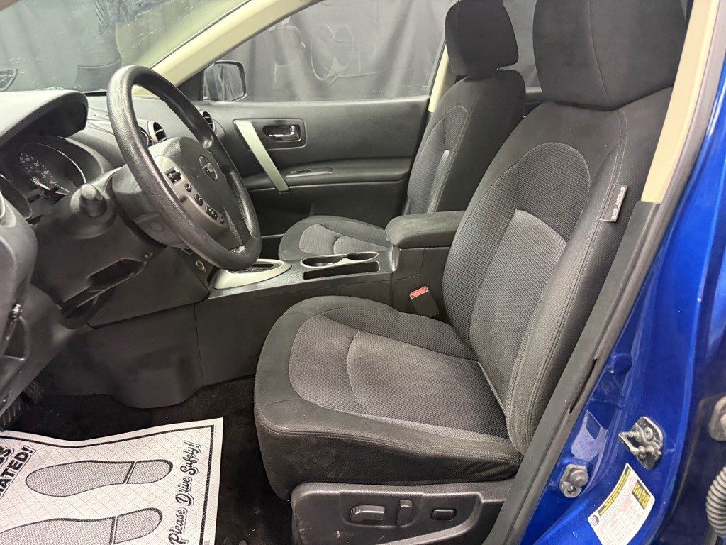 2011 Nissan Rogue Image 7