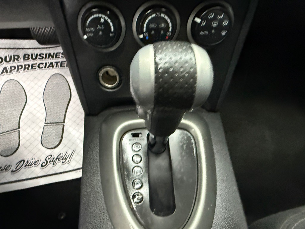 2011 Nissan Rogue Image 8