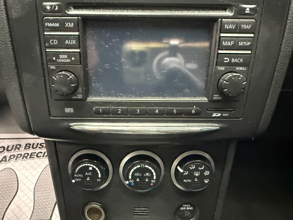 2011 Nissan Rogue Image 9