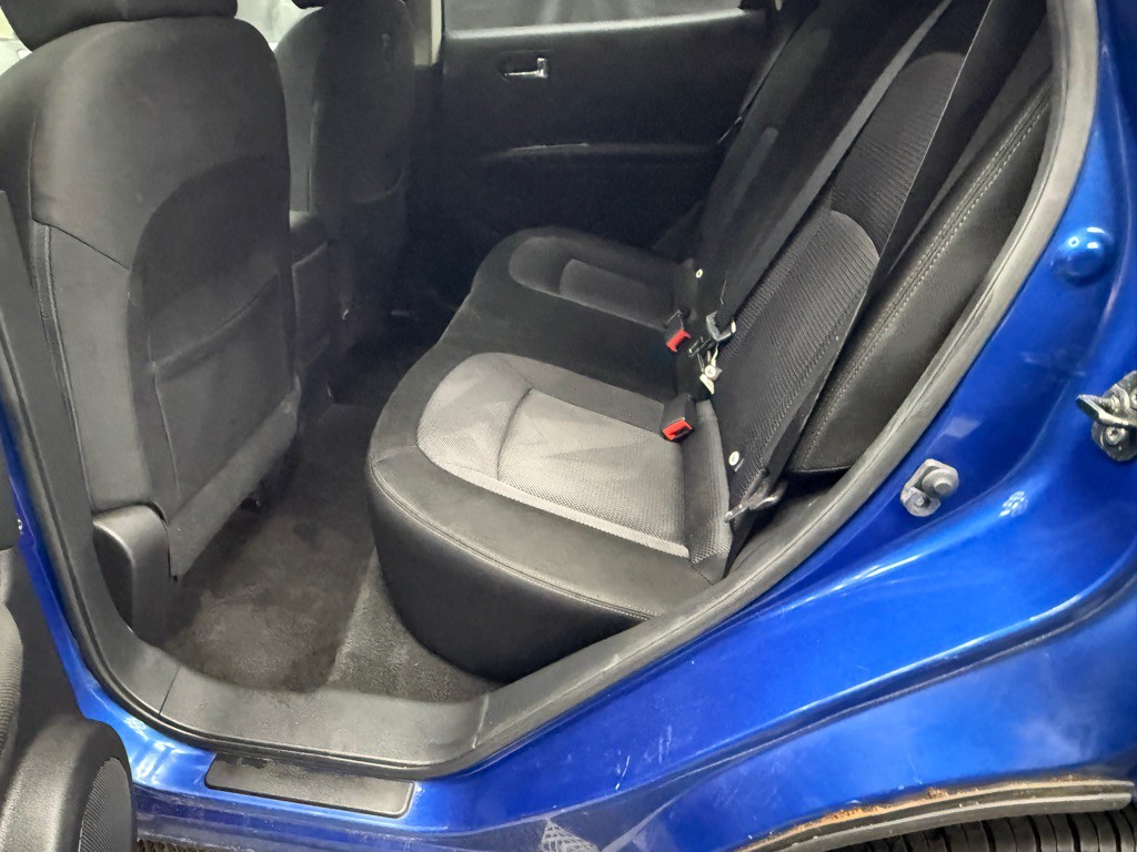 2011 Nissan Rogue Image 13