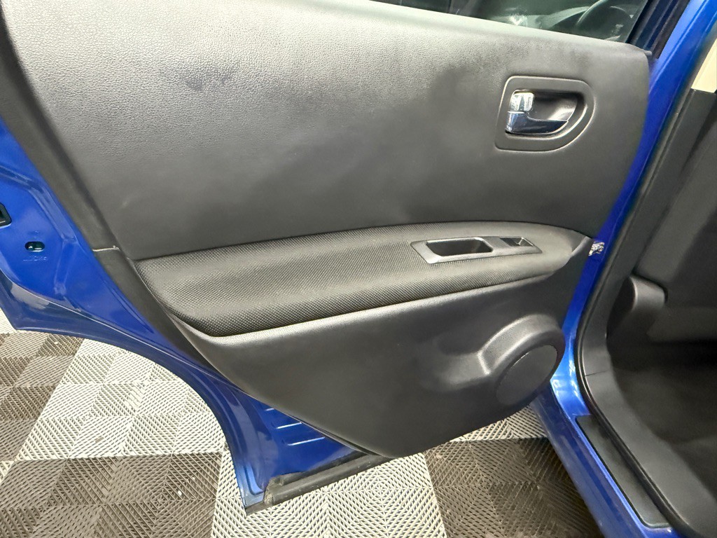 2011 Nissan Rogue Image 14