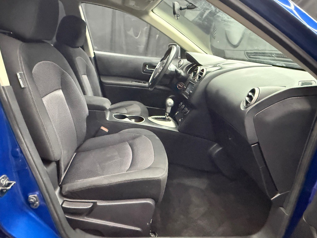 2011 Nissan Rogue Image 16