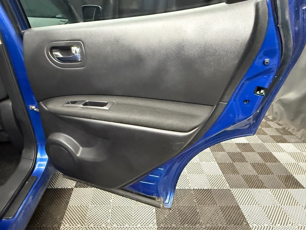 2011 Nissan Rogue Image 19