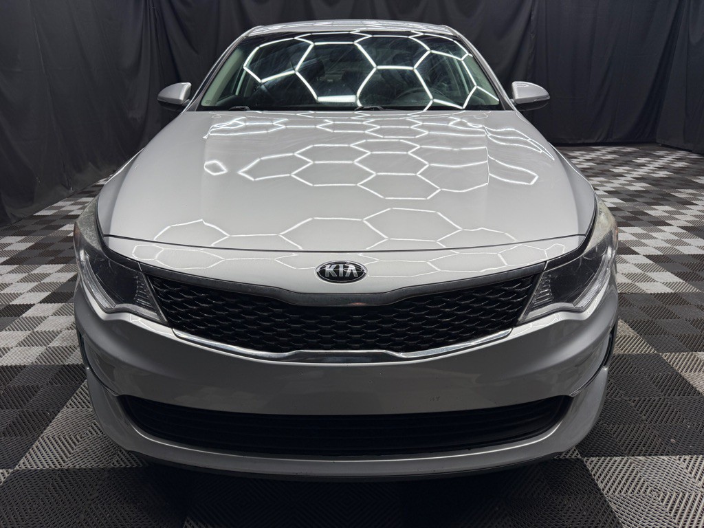 2018 Kia Optima Image 2