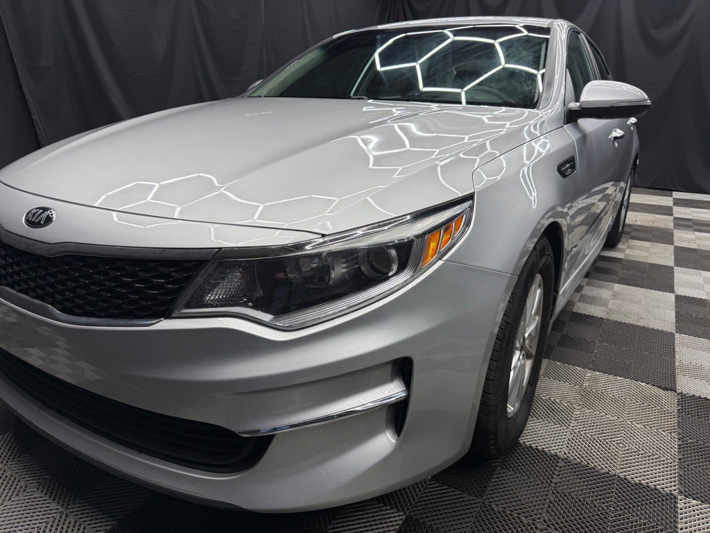 2018 Kia Optima Image 3