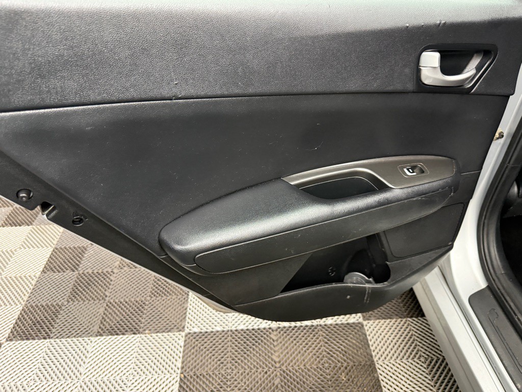 2018 Kia Optima Image 15